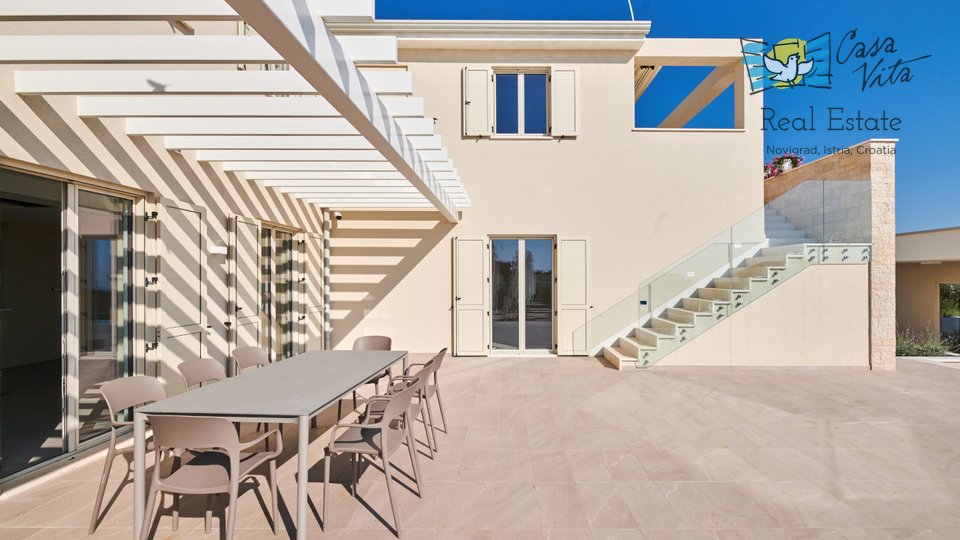 Una villa unica di architettura bella e moderna nelle vicinanze di Parenzo!