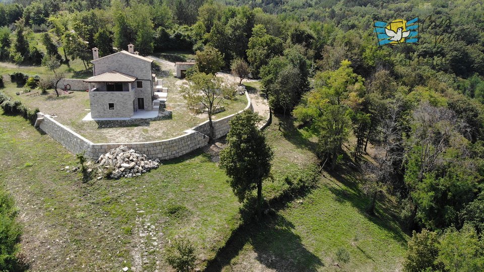 Vila na predivnom imanju u okolici Motovuna!