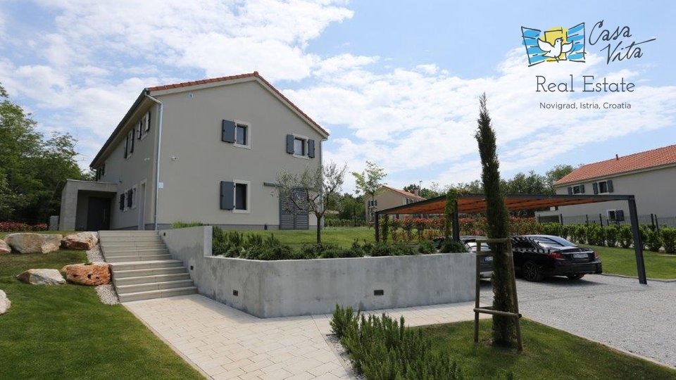 House, 286 m2, For Sale, Poreč
