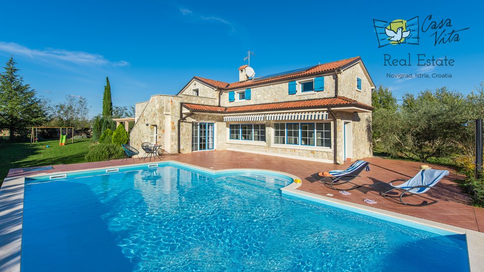 Beautiful stone villa with three residential units, large pool and spacious garden!