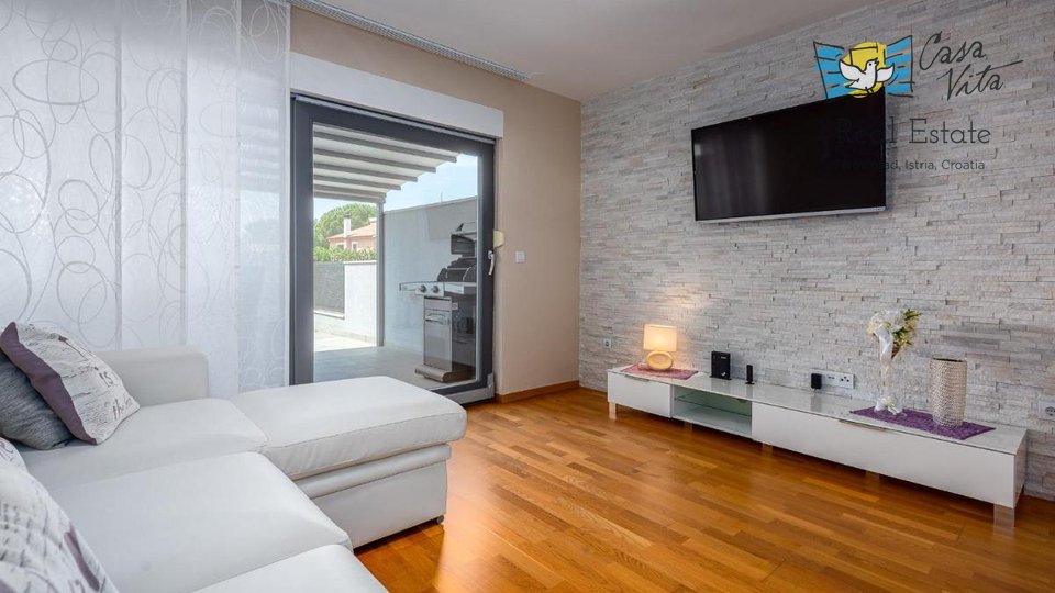 Modern house 3km from the sea and the center of Poreč!