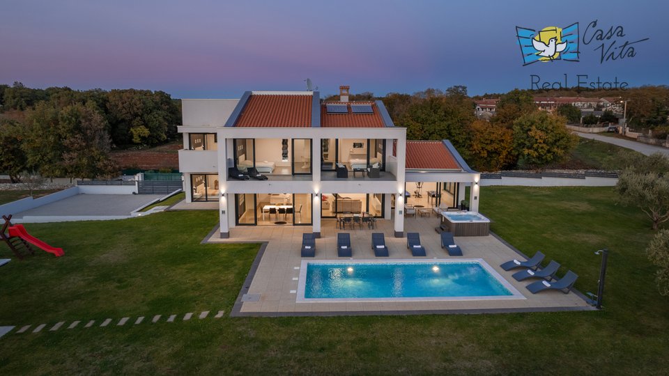 House, 257 m2, For Sale, Poreč