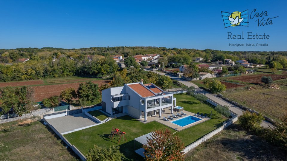 House, 257 m2, For Sale, Poreč