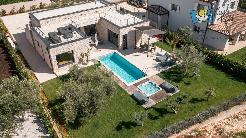 Modern villa with a wonderful sea view!