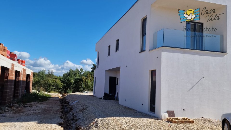 Case moderne in costruzione a 1 km dal mare e dalla città di Parenzo!