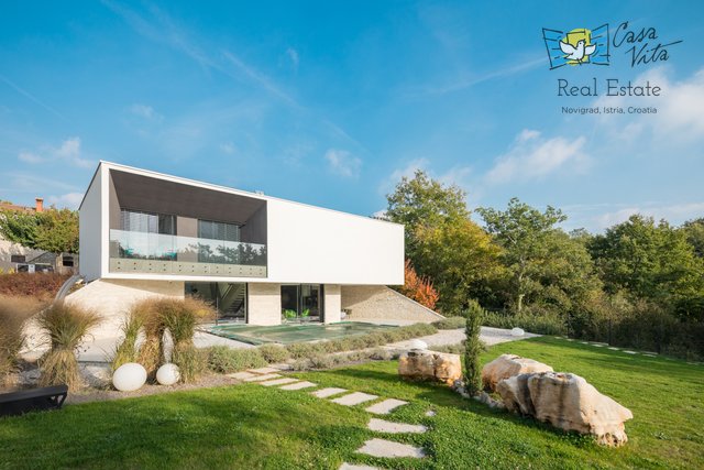 Villa mit moderner Architektur in der Nähe der Stadt Poreč!