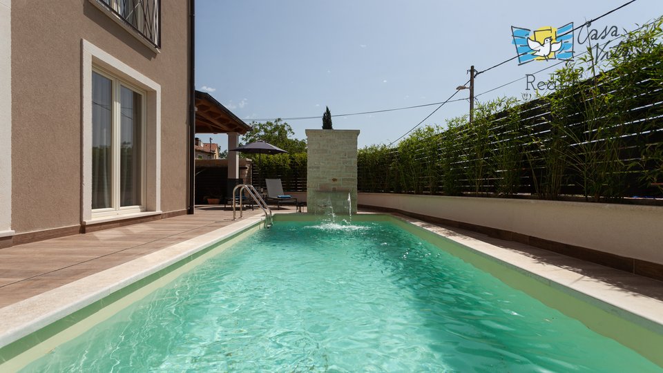 A modern house with a swimming pool 7 km from the center of Rovinj!