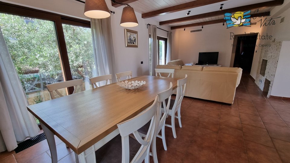 Poreč! A beautiful villa with a pool 1 km from the city center!