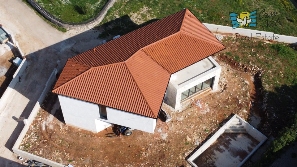 Detached house in Istria with a swimming pool