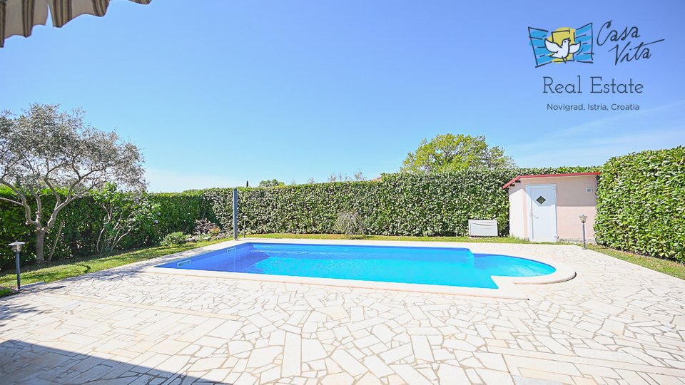 Casa a Parenzo con piscina, a 7km dalla città!