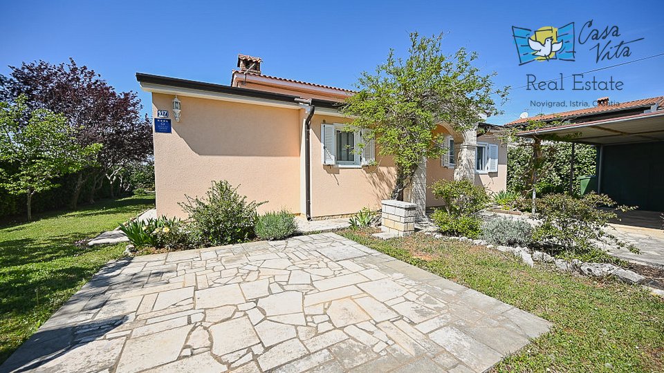 House in Poreč with swimming pool, 7km from the city!