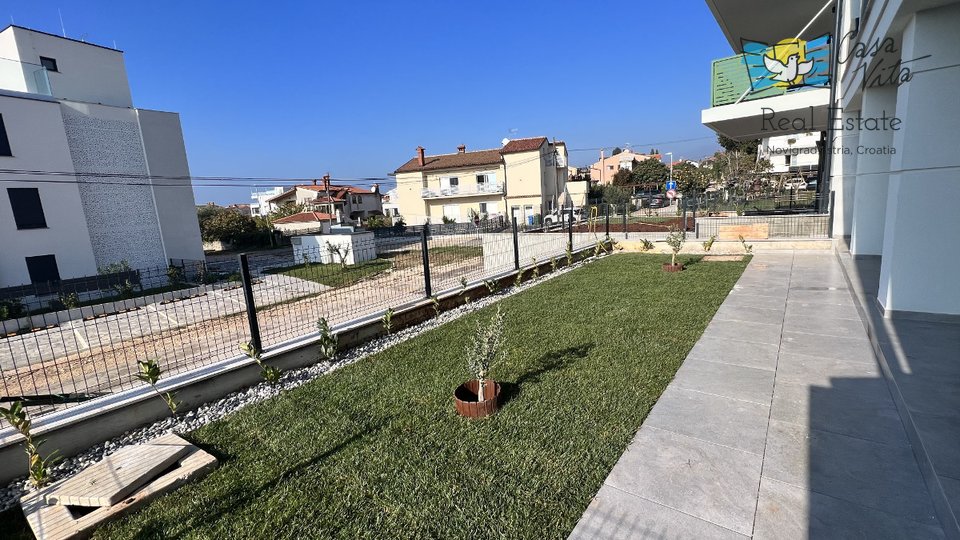 Nice and spacious apartment on the ground floor of a newer building - Novigrad!