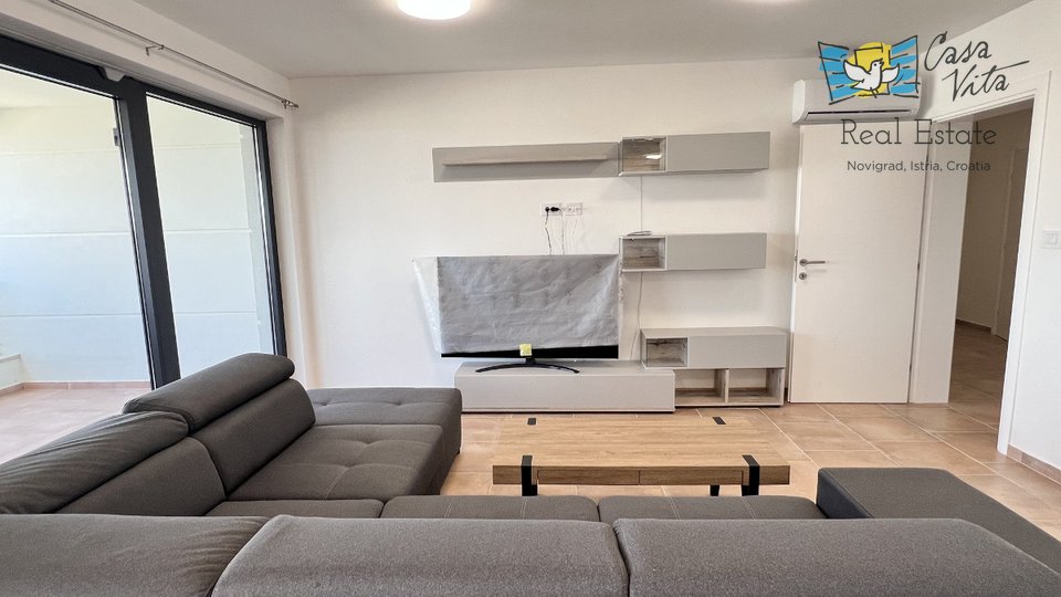 Nice and spacious apartment with a sea view - Novigrad!