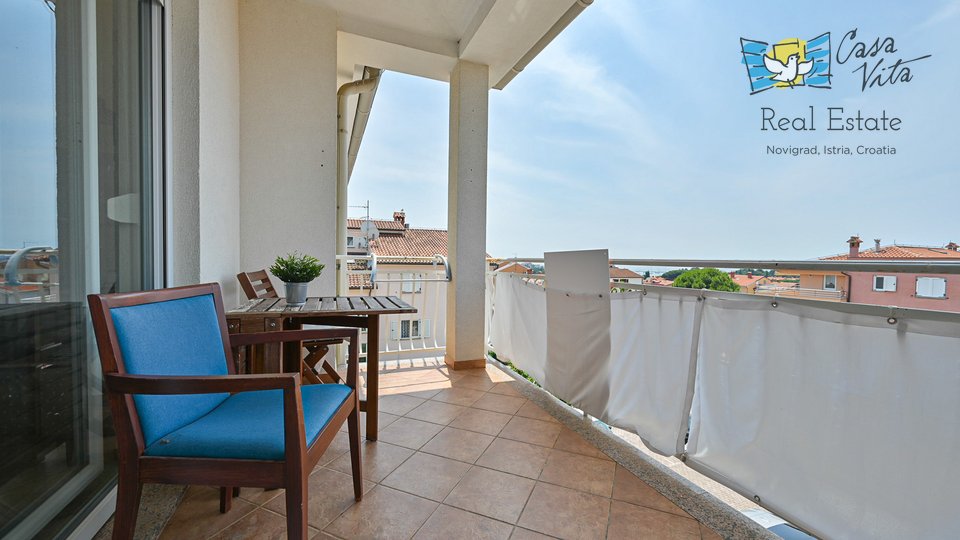 Apartment in Novigrad with a sea view