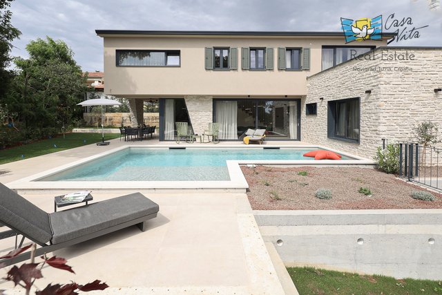 A beautiful villa with a swimming pool 3 km from the center of Poreč!