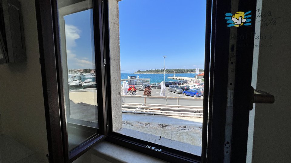 Apartment im Zentrum von Novigrad – erste Reihe zum Meer!