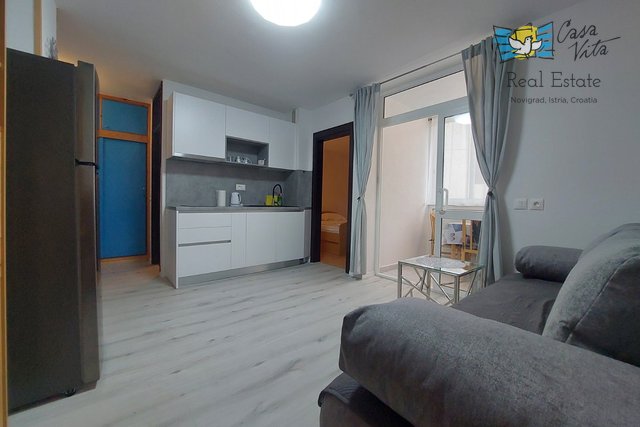 Renovated apartment in Červar Port - 300m from the sea!