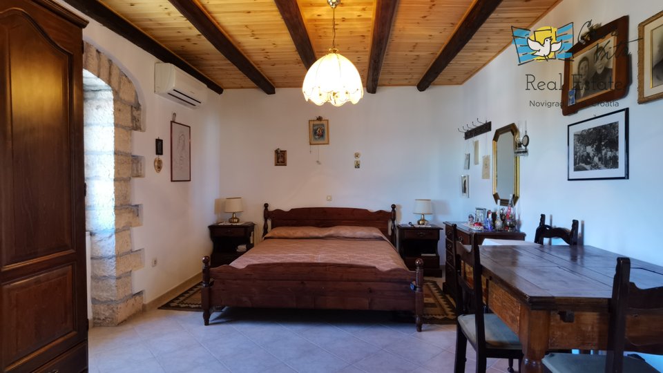 Istrian stone house with a spacious garden!