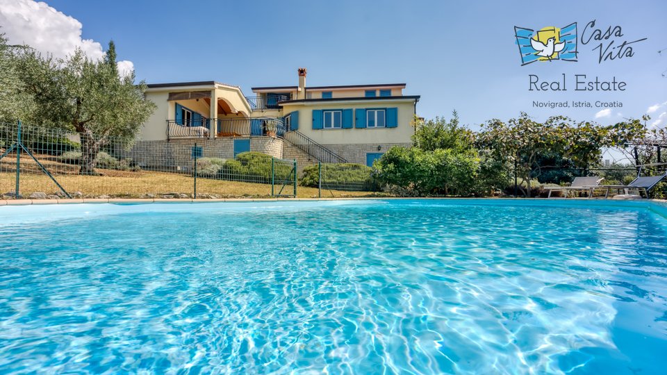 Casa indipendente a Kaštelir con una bellissima vista sul mare!