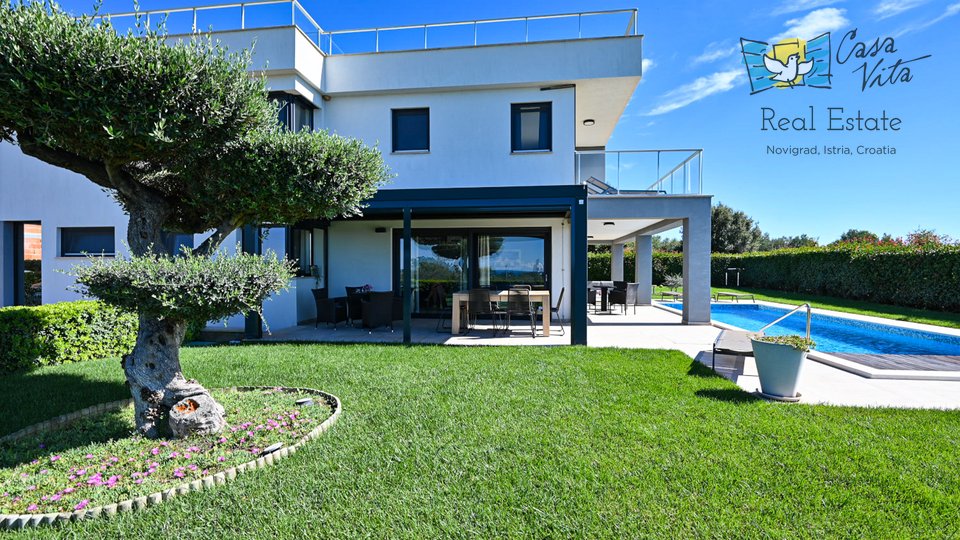 Bella casa con vista panoramica sul mare e sulla città di Cittanova - 500 metri dal mare!