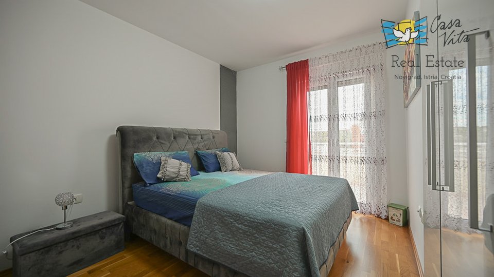 Una casa spaziosa con tre camere da letto e un bel giardino!