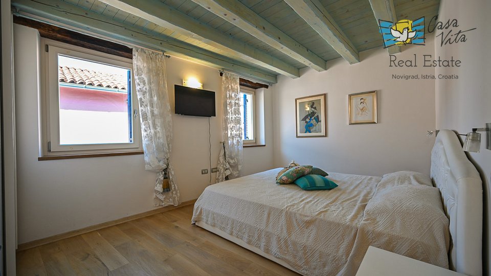 A spacious apartment in the center of Novigrad